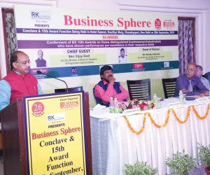 Shri Vijay Goel, Hon’ble Minister of State for Statistics & Programme Implementation addressing the distinguished audience