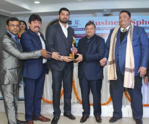 Siddharth Arora receiving award on behalf of Rajiv Arora, Partner CACTUS